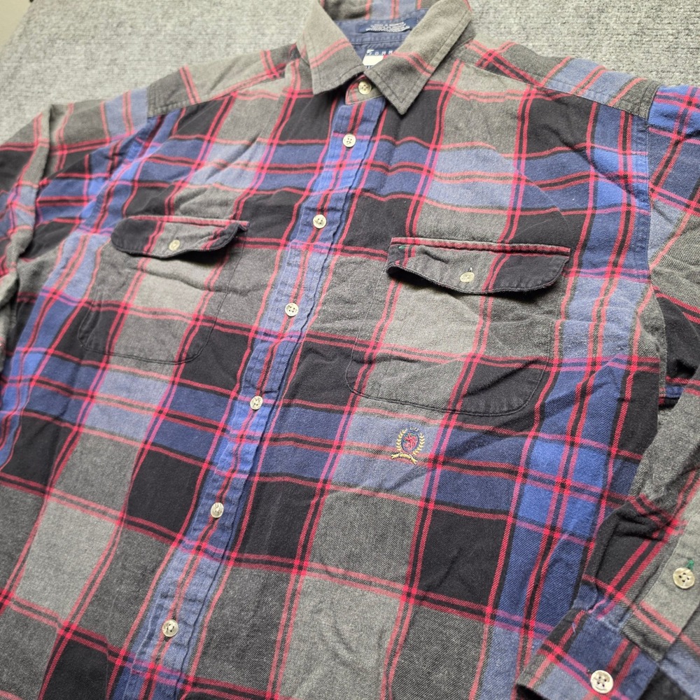 Vintage Tommy Hilfiger Mens XL Plaid Flannel Button Down Shirt Crest Logo